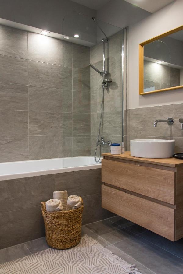 Danubio****2 Bedrooms-Be In The Center Of It All! ブダペスト エクステリア 写真