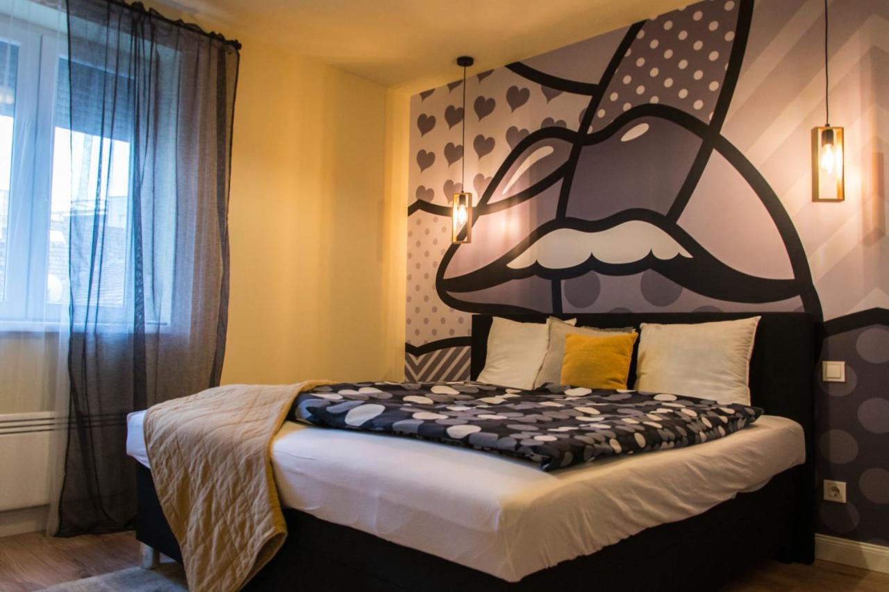 Danubio****2 Bedrooms-Be In The Center Of It All! ブダペスト エクステリア 写真